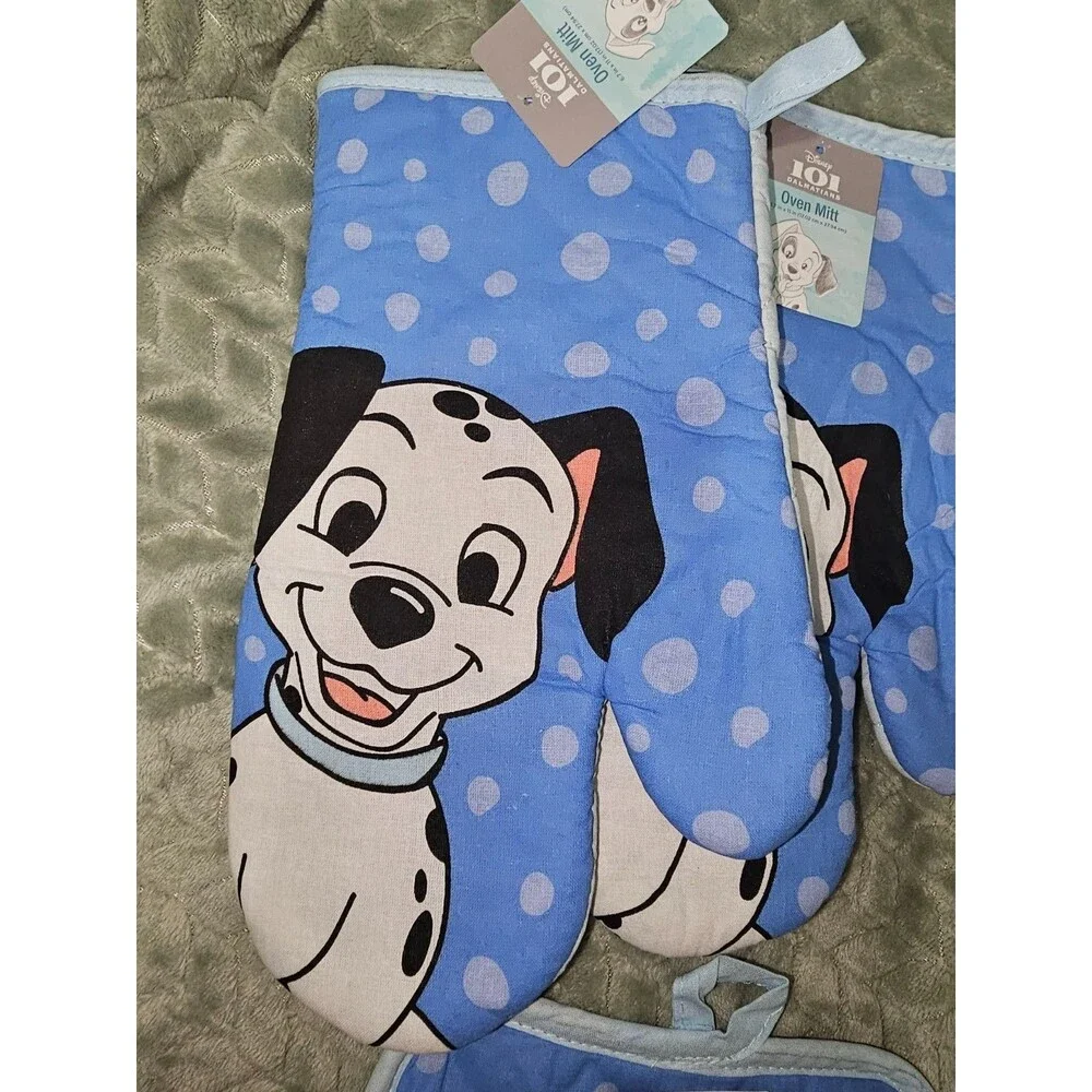 101 Dalmatians Kitchen Pot Holder Hot Pad Oven Mitt Three Piece Set NWT